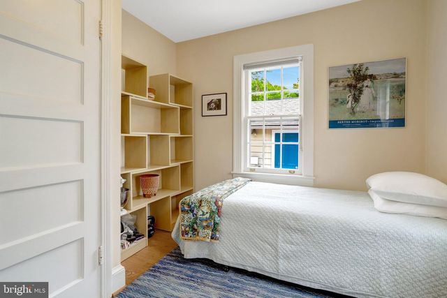 34 S PERSHING DR, Arlington, VA 22204