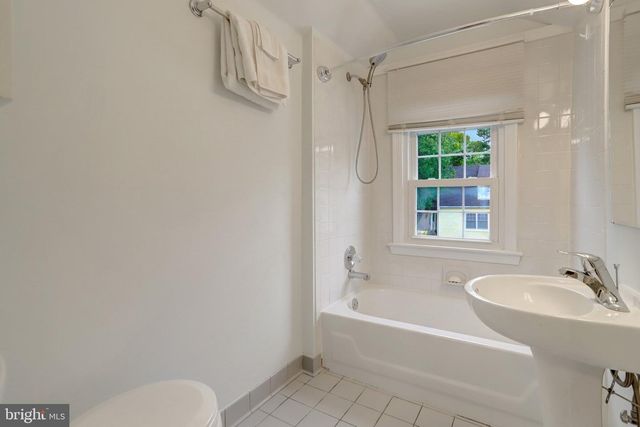34 S PERSHING DR, Arlington, VA 22204