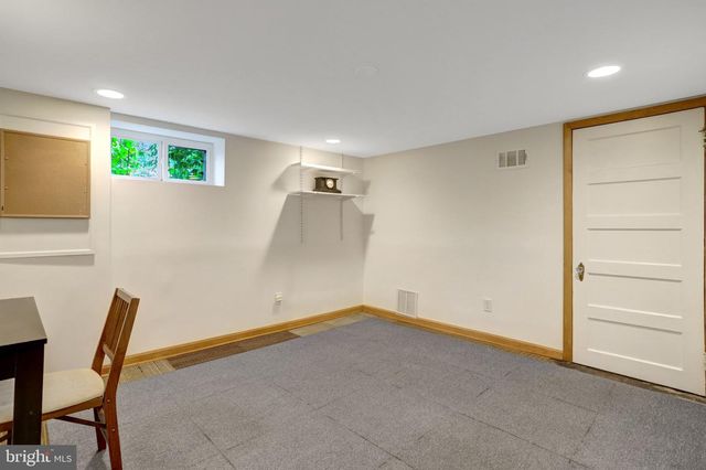 34 S PERSHING DR, Arlington, VA 22204