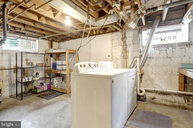 34 S PERSHING DR, Arlington, VA 22204
