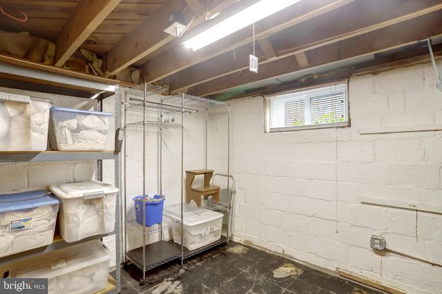 34 S PERSHING DR, Arlington, VA 22204