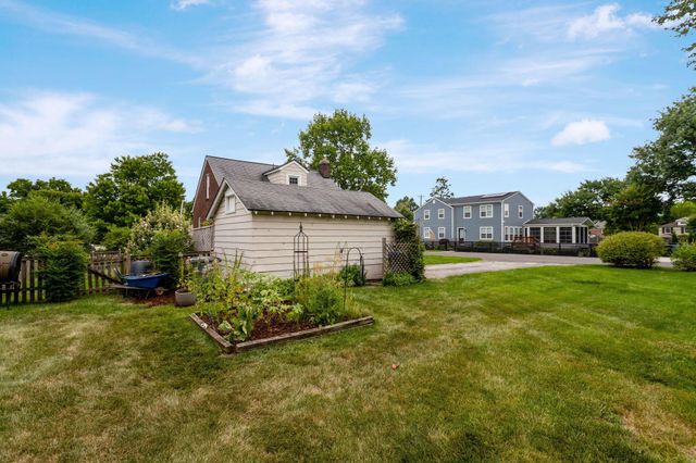 34 S PERSHING DR, Arlington, VA 22204