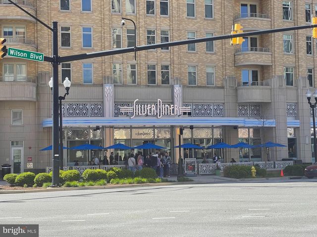 34 S PERSHING DR, Arlington, VA 22204