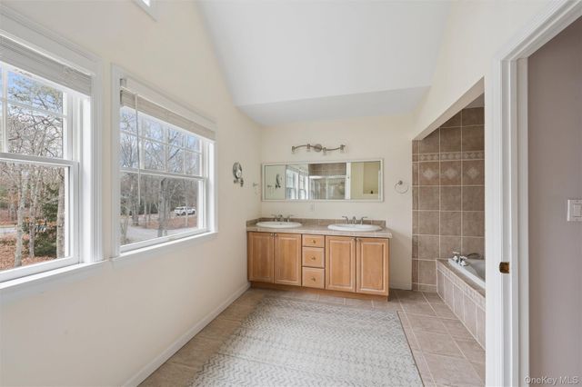 61 Channing Cross, Hampton Bays, NY 11946