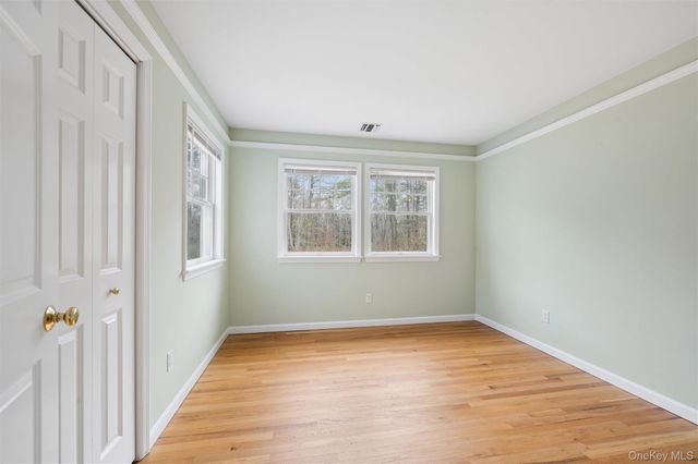61 Channing Cross, Hampton Bays, NY 11946
