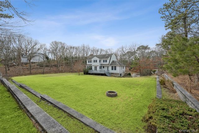 61 Channing Cross, Hampton Bays, NY 11946