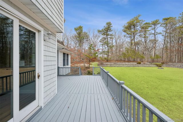 61 Channing Cross, Hampton Bays, NY 11946