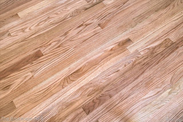 2468 Ketzler Drive, Flint Charter Township, MI 48507