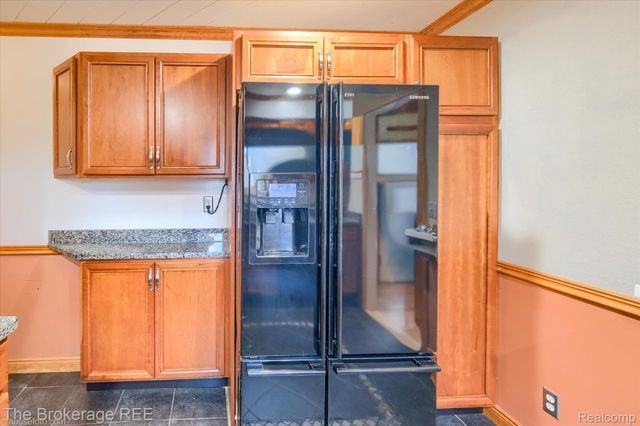 2468 Ketzler Drive, Flint Charter Township, MI 48507