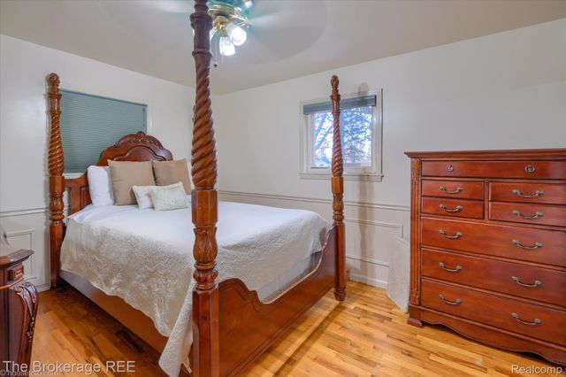 2468 Ketzler Drive, Flint Charter Township, MI 48507