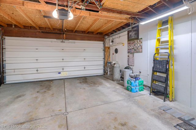 2468 Ketzler Drive, Flint Charter Township, MI 48507