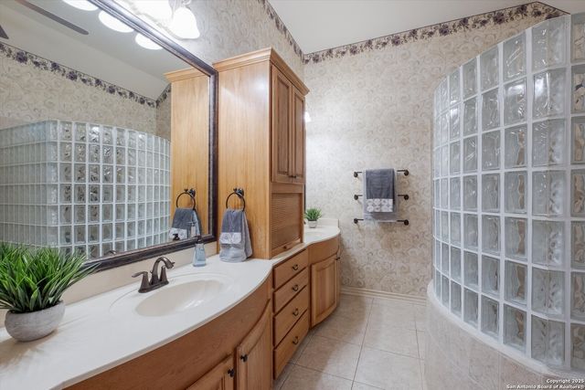 15271 Chinquapin, Helotes, TX 78023