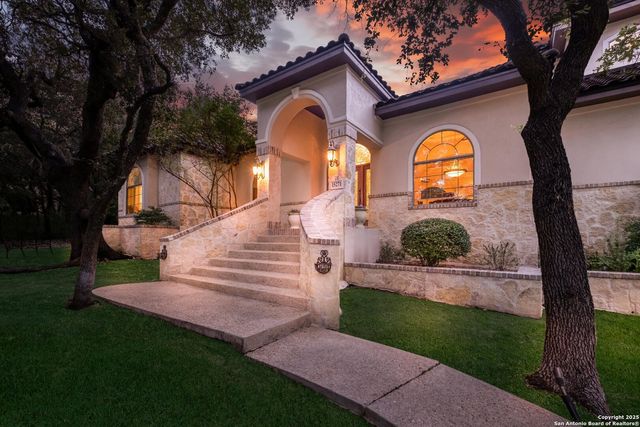 15271 Chinquapin, Helotes, TX 78023