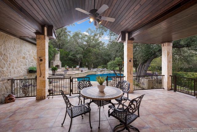 15271 Chinquapin, Helotes, TX 78023