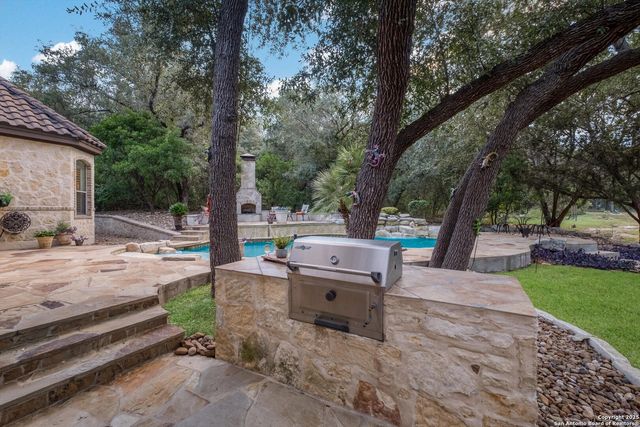 15271 Chinquapin, Helotes, TX 78023