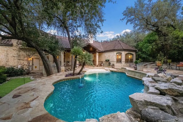 15271 Chinquapin, Helotes, TX 78023