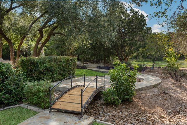 15271 Chinquapin, Helotes, TX 78023