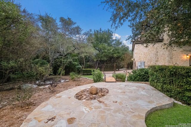 15271 Chinquapin, Helotes, TX 78023