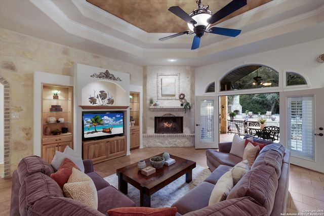 15271 Chinquapin, Helotes, TX 78023