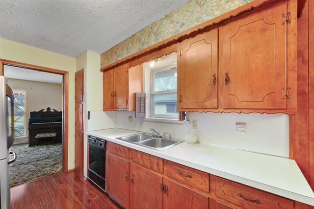 2102 Lansdowne Drive, Garland, TX 75040