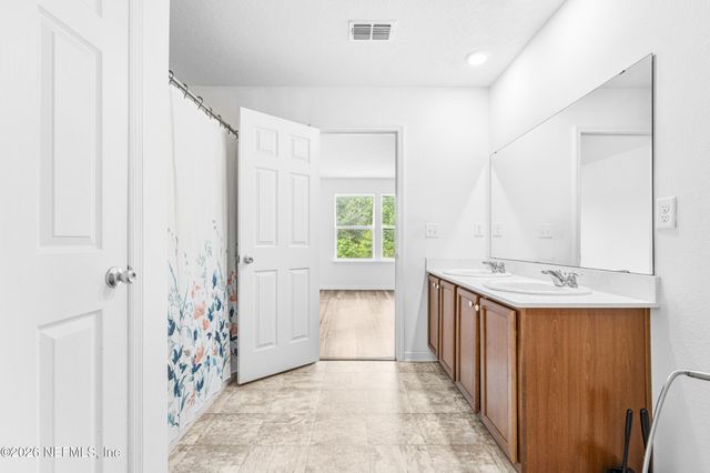 12302 GILLESPIE Avenue, Jacksonville, FL 32218