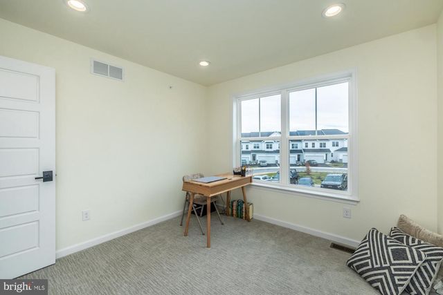 25 VALLEY OAK RD, Glenmoore, PA 19343