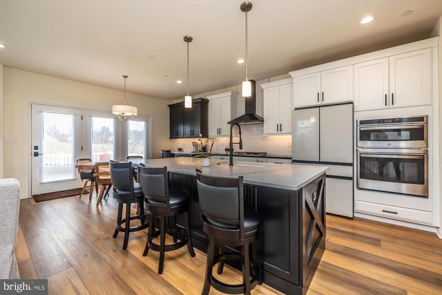 25 VALLEY OAK RD, Glenmoore, PA 19343