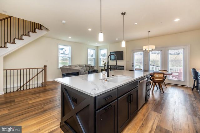 25 VALLEY OAK RD, Glenmoore, PA 19343