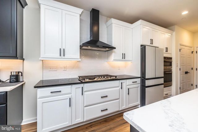 25 VALLEY OAK RD, Glenmoore, PA 19343