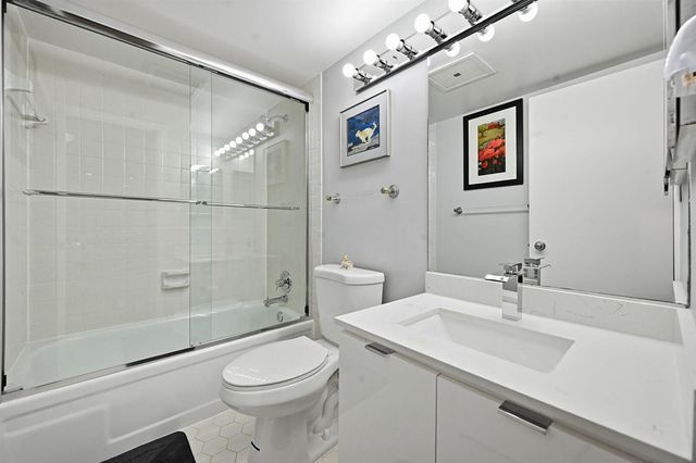 500 Ocean Trail Way 207, Jupiter, FL 33477