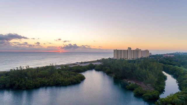 500 Ocean Trail Way 207, Jupiter, FL 33477