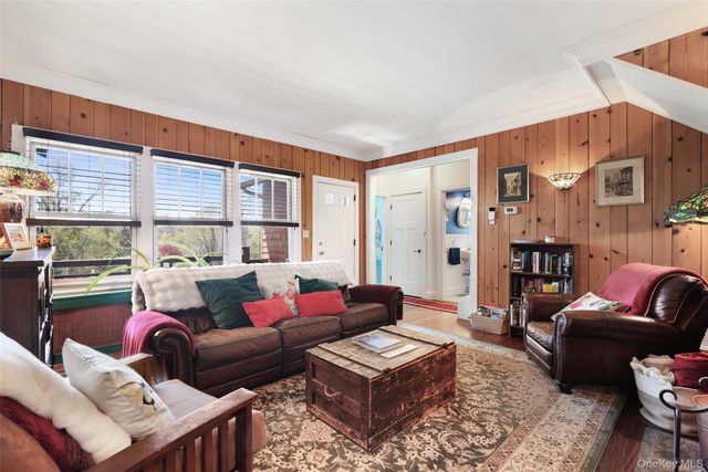 8 Olive Drive, Mahopac, NY 10541