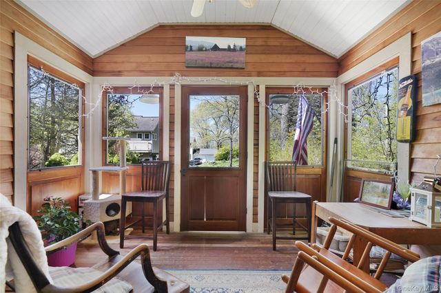 8 Olive Drive, Mahopac, NY 10541