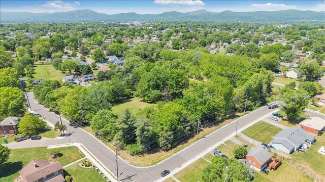 320 Huntington BLVD, Roanoke, VA 24012