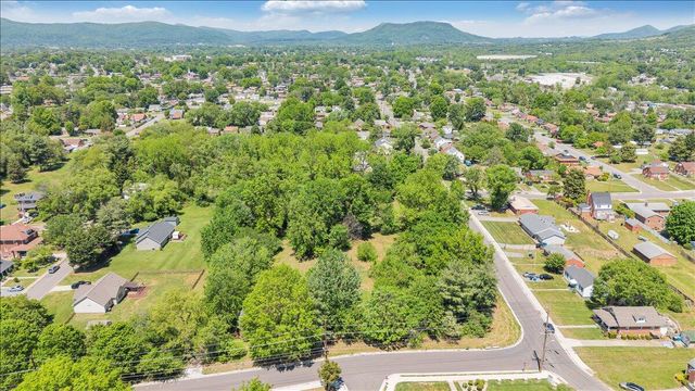 320 Huntington BLVD, Roanoke, VA 24012
