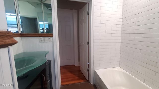 87 Delaware Avenue, Albany, NY 12202