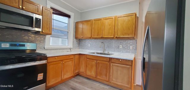 87 Delaware Avenue, Albany, NY 12202