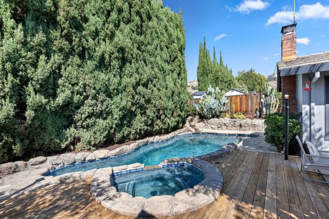 3653 Slopeview Drive, San Jose, CA 95148
