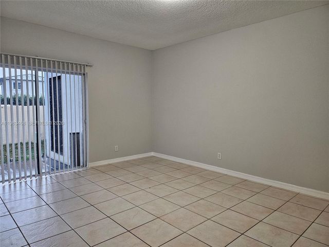 14924 SW 58th St, Miami, FL 33193