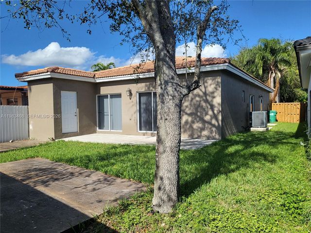 14924 SW 58th St, Miami, FL 33193
