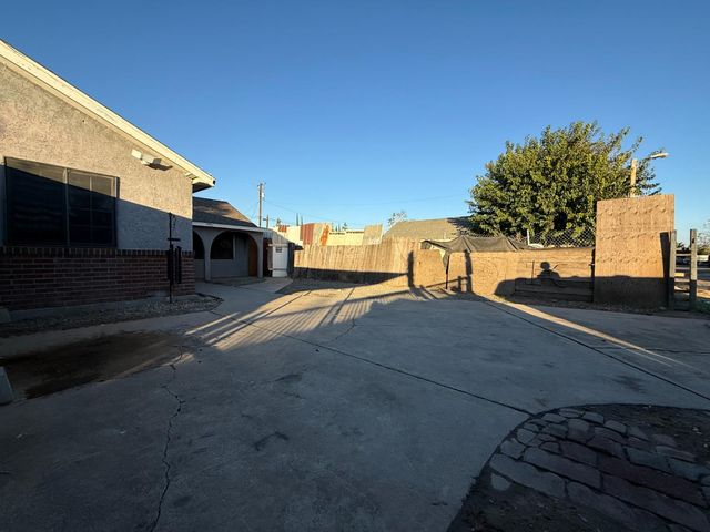 1401 Inyo Ave, Modesto, CA 95358