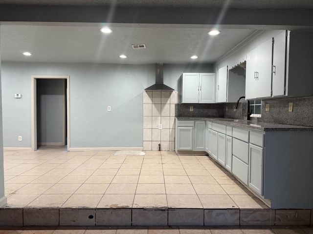 1401 Inyo Ave, Modesto, CA 95358