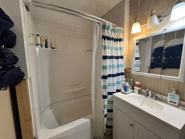 105 Main Street, Fair Haven, VT 05743