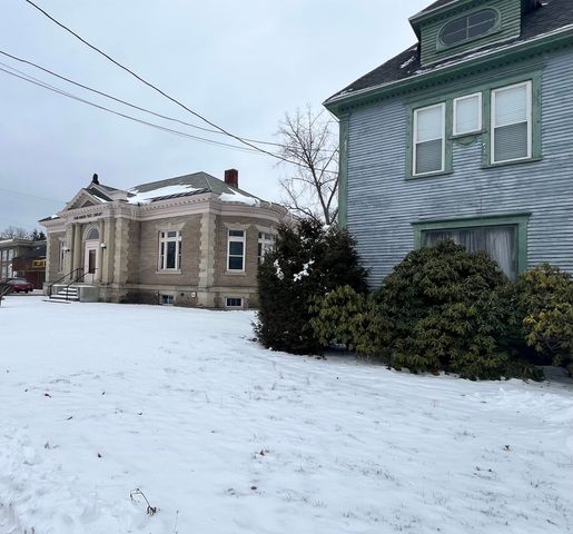 105 Main Street, Fair Haven, VT 05743