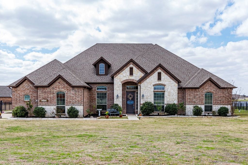 2115 Hodges Lake Drive, Rockwall, TX 75032