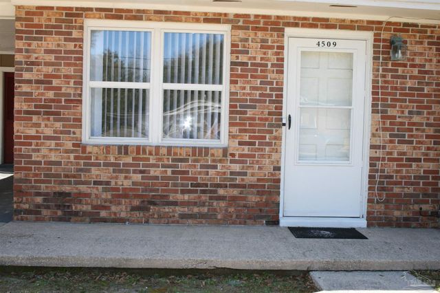 4509 Cherbourg Way, Pensacola, FL 32505