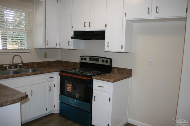 4509 Cherbourg Way, Pensacola, FL 32505