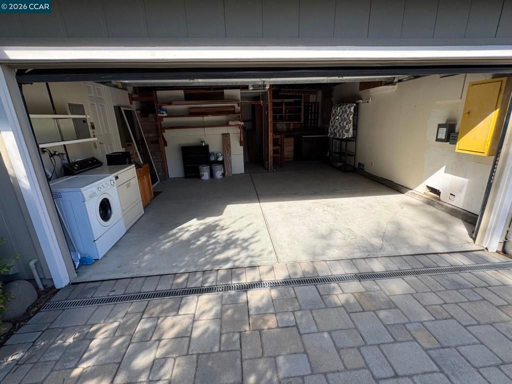 Image 18 of property listing at Address unavailable.