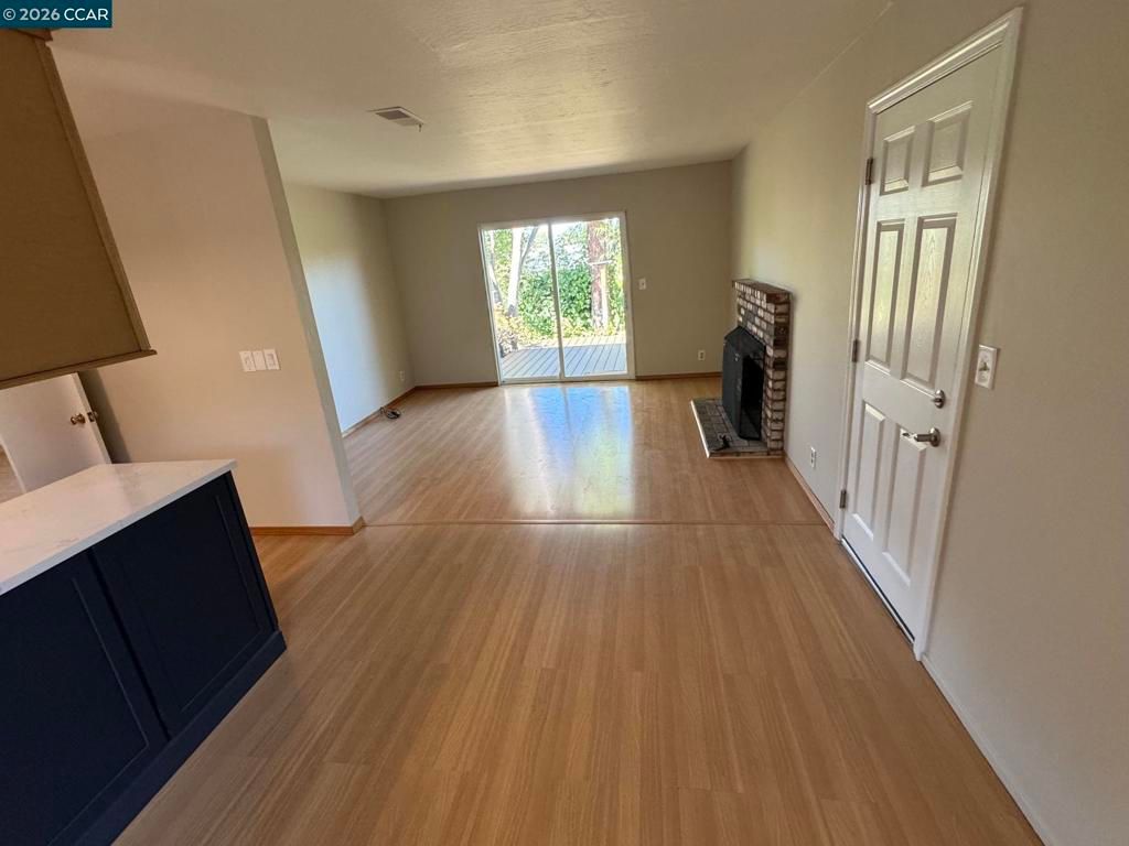 Image 7 of property listing at Address unavailable.