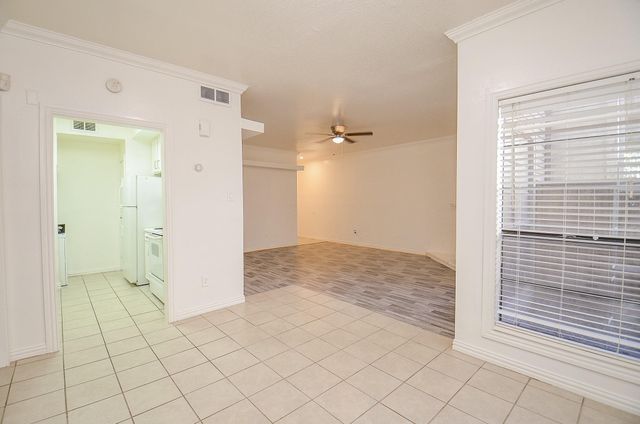 9707 Richmond Avenue 109, Houston, TX 77042